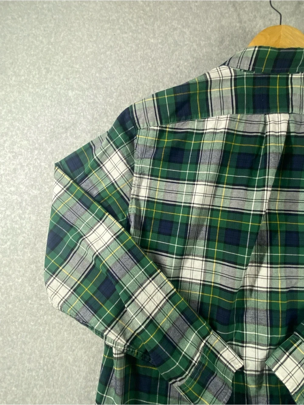 J. Crew shirt men’s XL slim fit green The broken Oxford organic cotton long slv.
